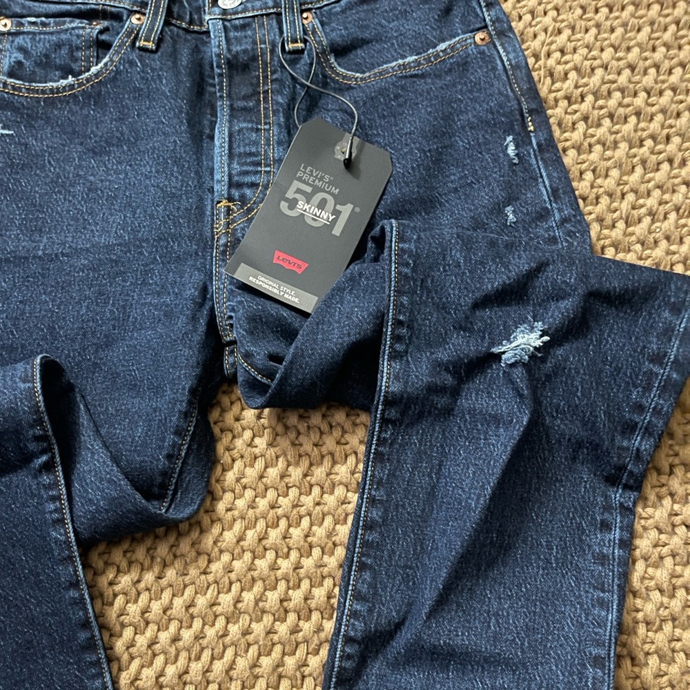 Levi Jean - Picture 7 of 8